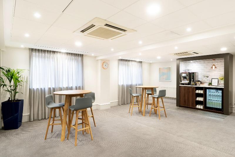 Отель Holiday Inn Hemel Hempstead M1, Jct. 8, An Ihg