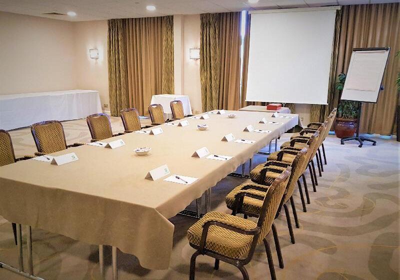 Отель Holiday Inn Kenilworth Warwick, An Ihg