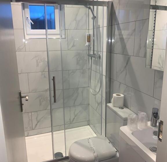 Отель Holtwhites