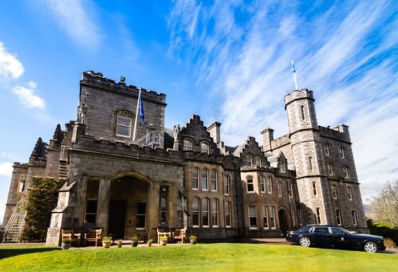 בית מלון כפרי Inverlochy Castle