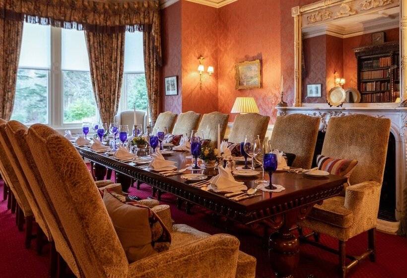 בית מלון כפרי Inverlochy Castle