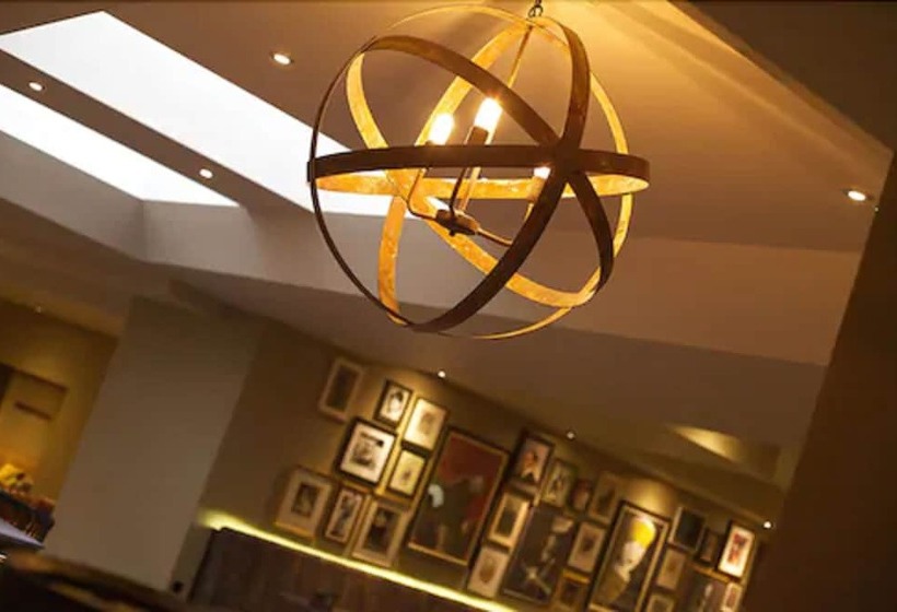 ホテル Kings Head