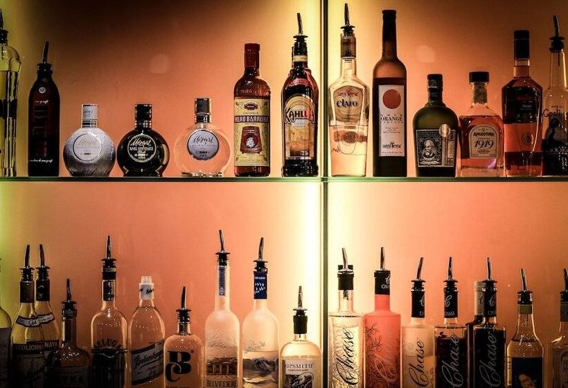 ホテル Kings Head