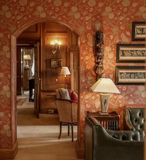 ホテル Kinloch House