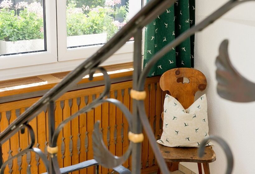 Giessen Hotel & Coffeehouse