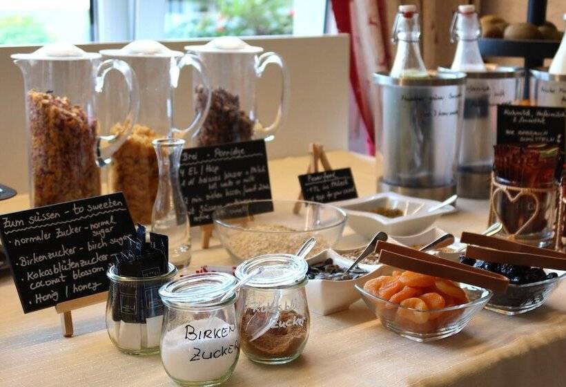 Giessen Hotel & Coffeehouse