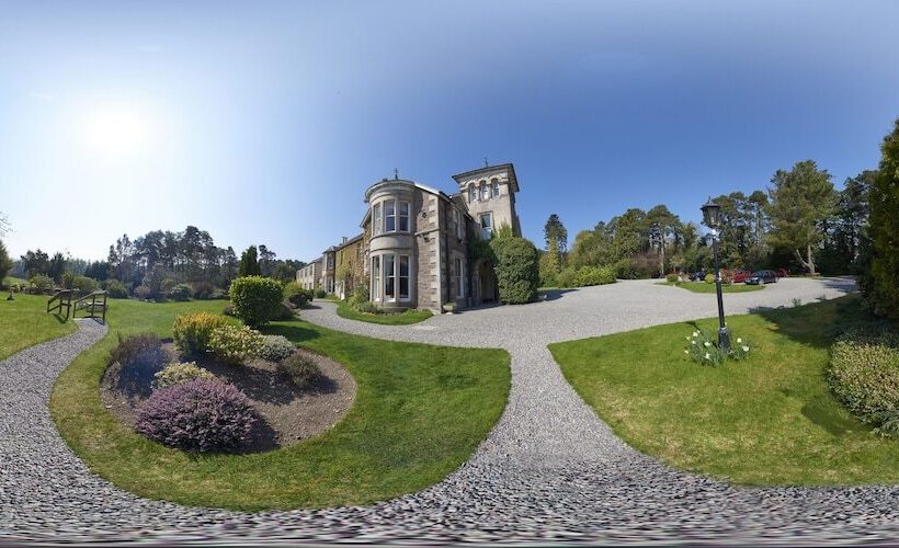 Отель Loch Ness Country House