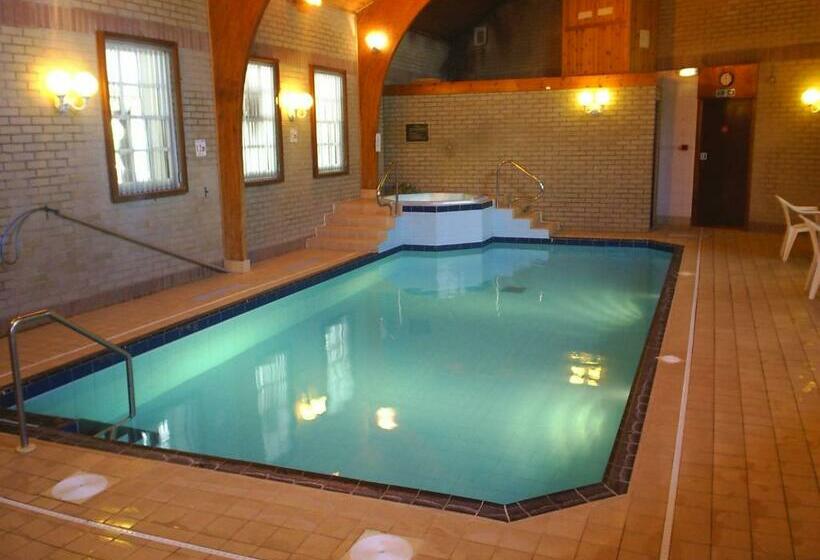 Отель The Lomond Hills