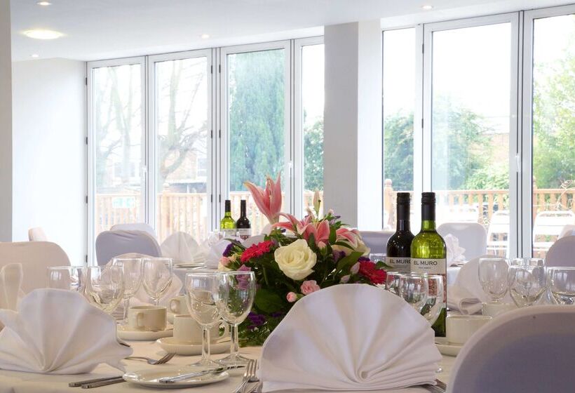 London Croydon Aerodrome Hotel, Bw Signature Collection