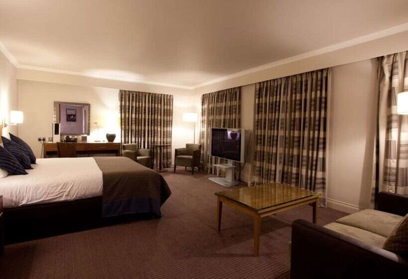 London Croydon Aerodrome Hotel, Bw Signature Collection