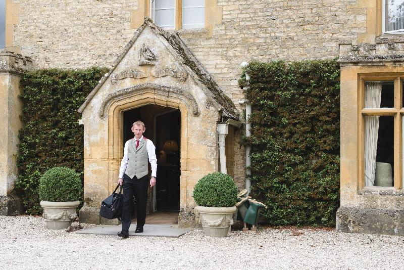 Отель Lords Of The Manor