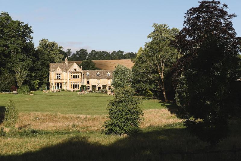 Отель Lords Of The Manor