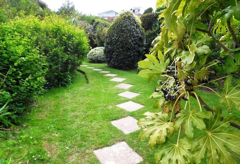 호텔 Luccombe Hall