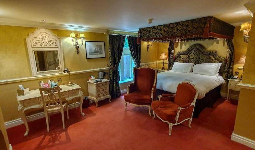 فندق Lumley Castle