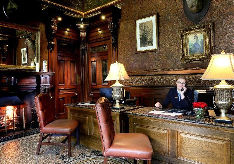 Отель Macdonald Norwood Hall