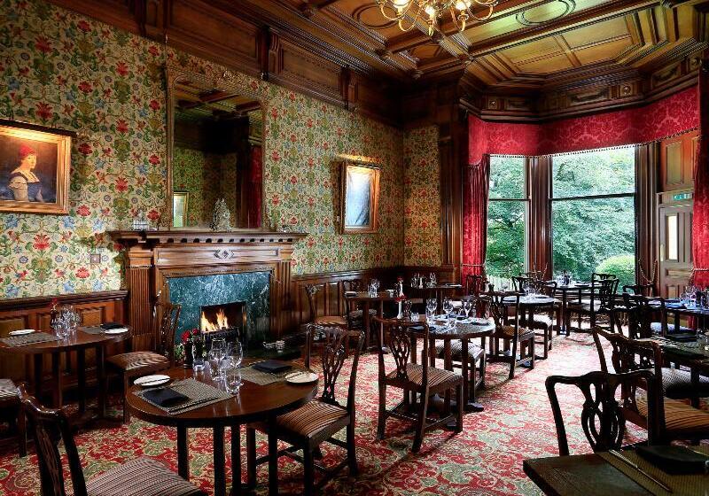 בית מלון כפרי Macdonald Norwood Hall