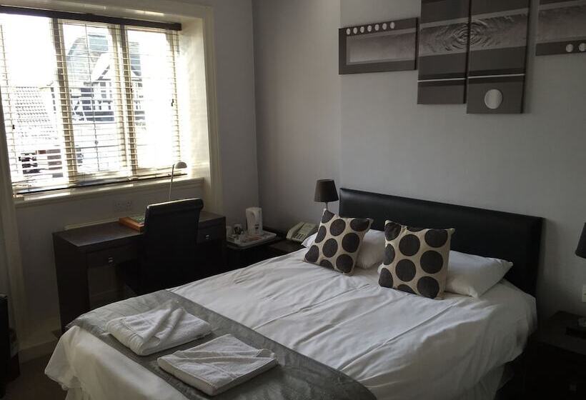 فندق Maes Manor Country