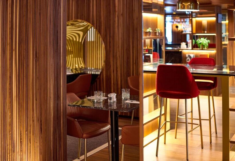 酒店 Melia White House