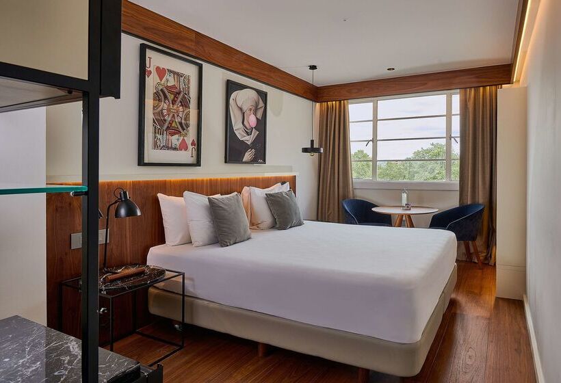 酒店 Melia White House