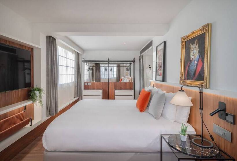 酒店 Melia White House