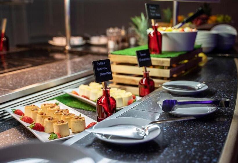 בית מלון כפרי Mercure Birmingham West