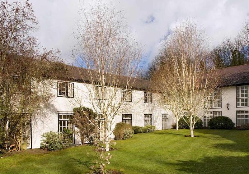 ホテル Mercure Box Hill Burford Bridge