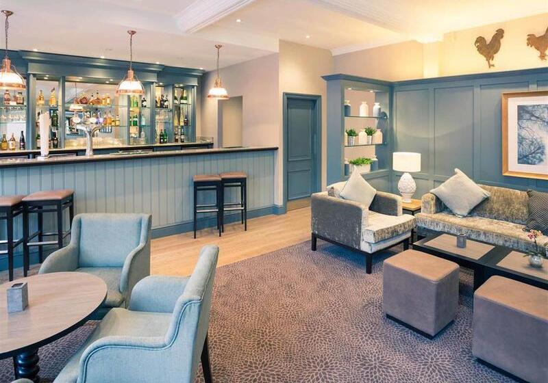 ホテル Mercure Box Hill Burford Bridge