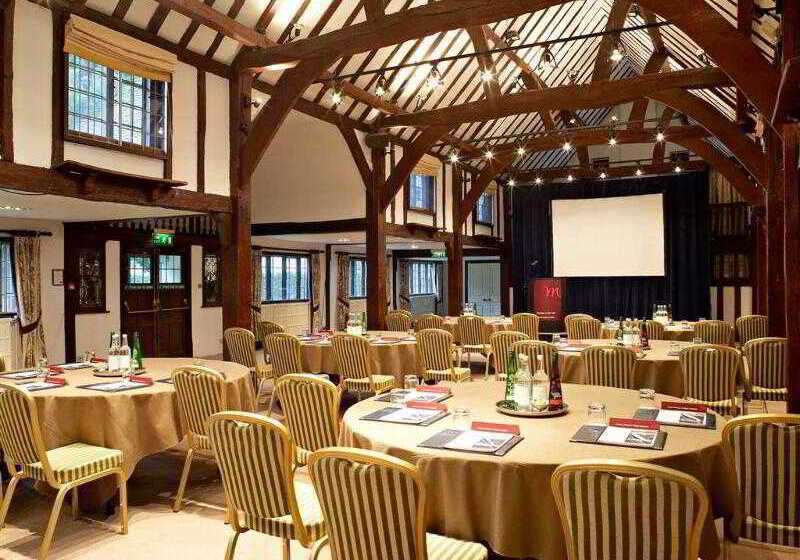 فندق Mercure Box Hill Burford Bridge