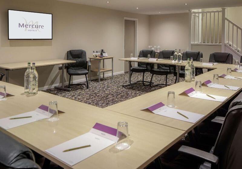 Отель Mercure Hatfield Oak