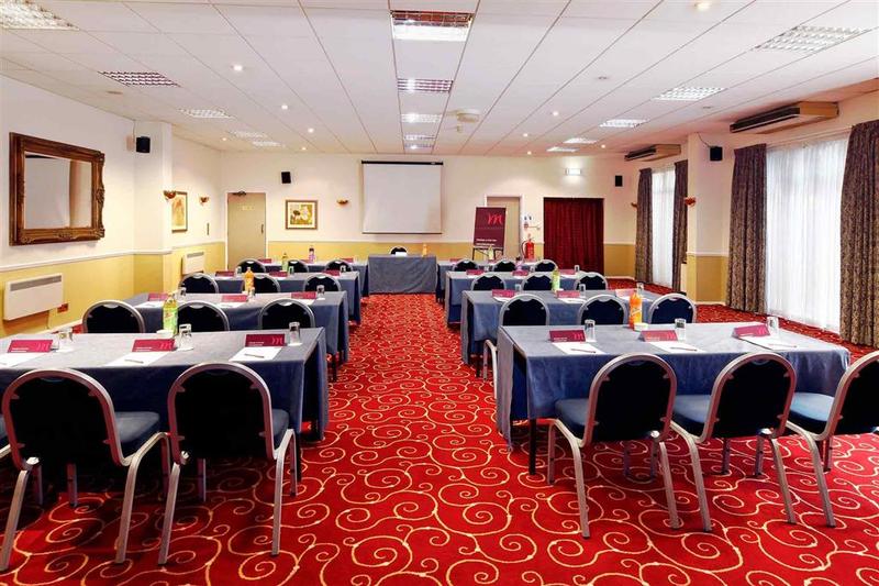 Отель Mercure Hatfield Oak