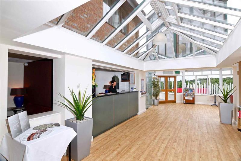 Отель Mercure Hatfield Oak