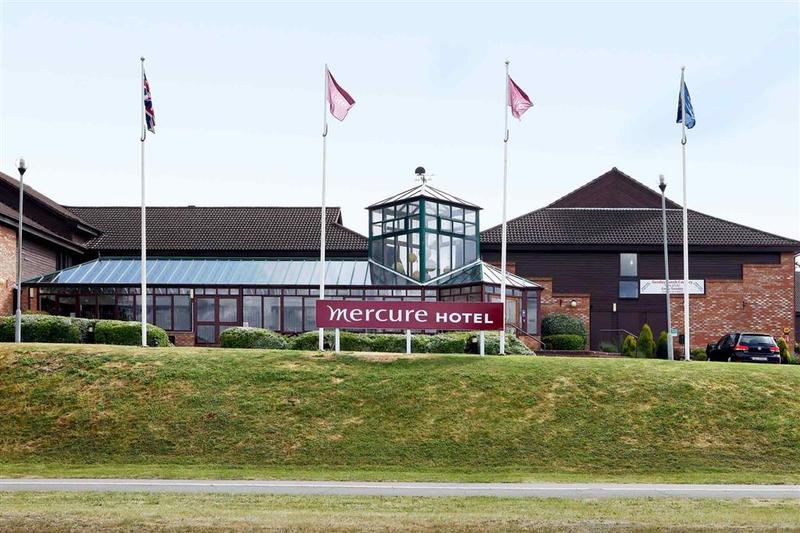 Отель Mercure Hatfield Oak