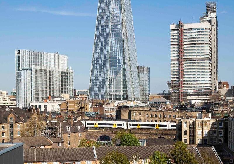 Отель Mercure London Bloomsbury