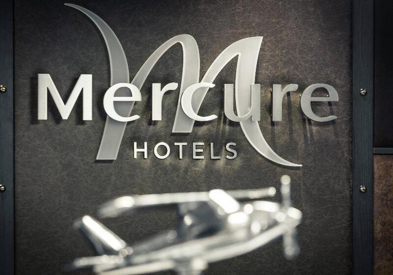 בית מלון כפרי Mercure London Heathrow
