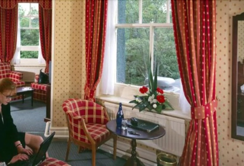 Metropole Hotel And Spa