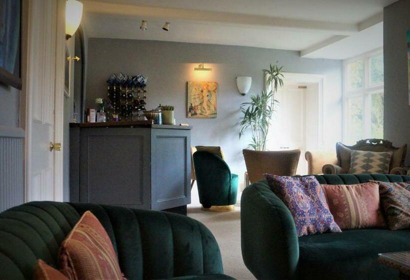 בית מלון כפרי Milebrook House