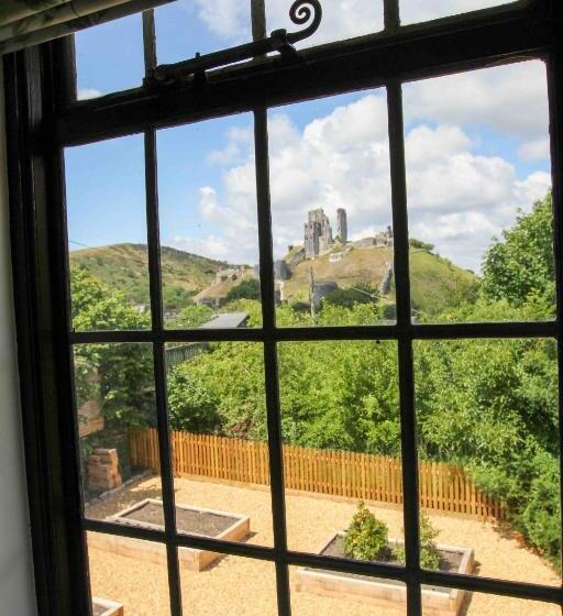 فندق Mortons Manor