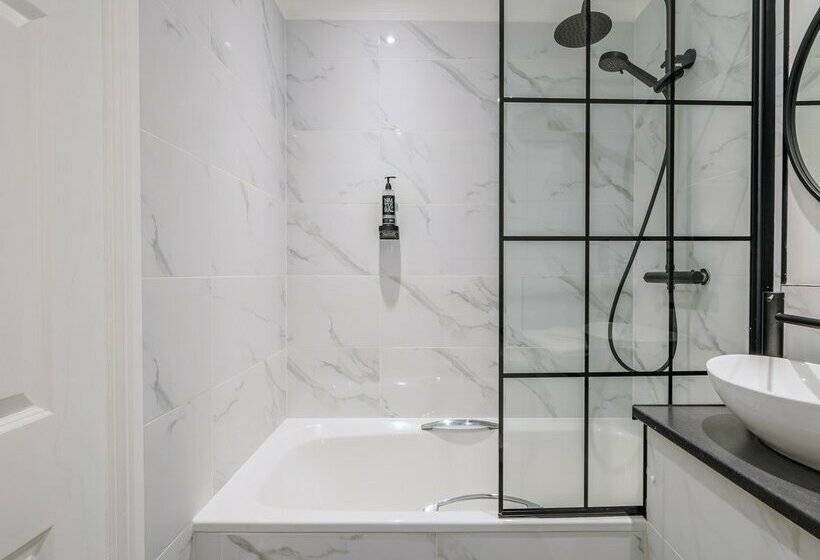 فندق Muthu Belstead Brook