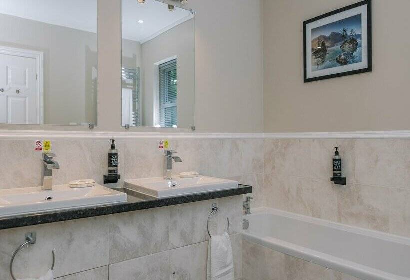 فندق Muthu Belstead Brook