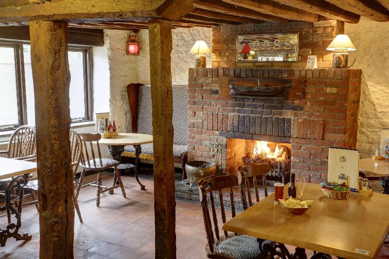 فندق Old Hunstanton Le Strange Arms