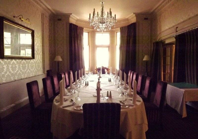 בית מלון כפרי The Old Manor