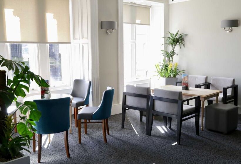 Отель Old Waverley