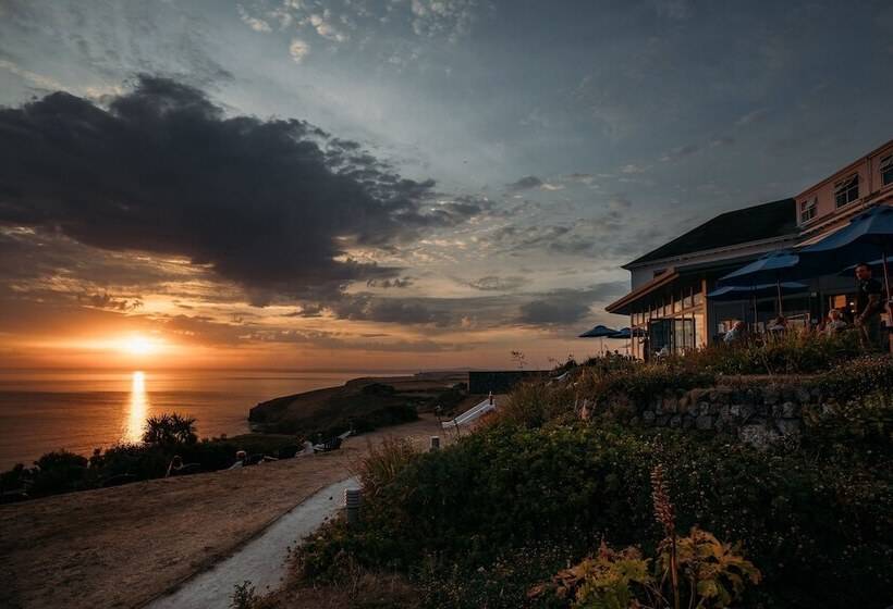 ホテル Polurrian On The Lizard