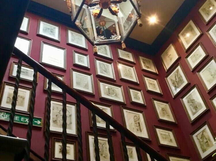 בית מלון כפרי Prestonfield House