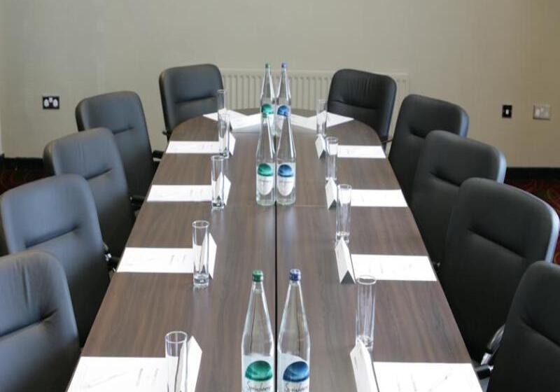 فندق Riverside Lodge