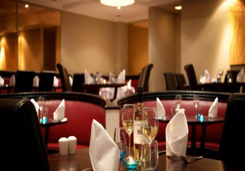 فندق Riverside Lodge