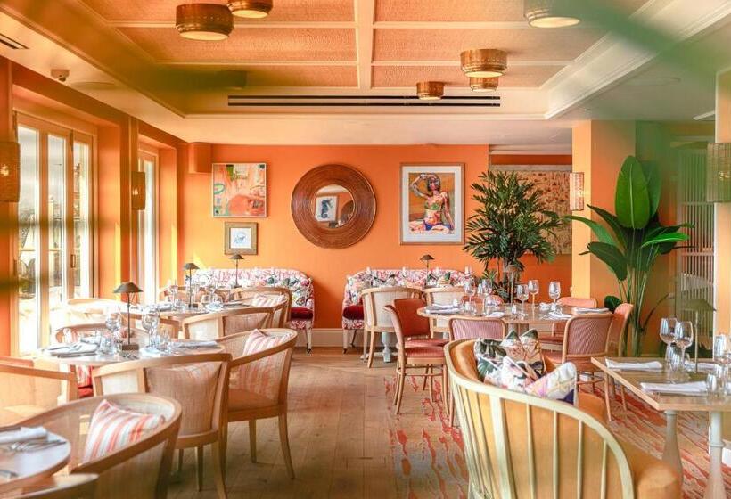 Отель Roslin Beach