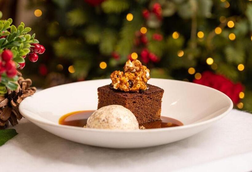 Отель Roslin Beach