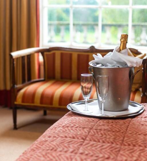 Rowton Hall Hotel And Spa