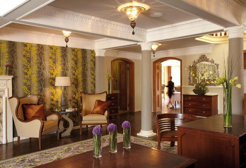 ホテル Royal Berkshire